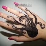 Tatuaże na dłonie dla dziewczynek 2