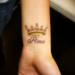 Tatuaże na dłonie dla dziewczynek 6