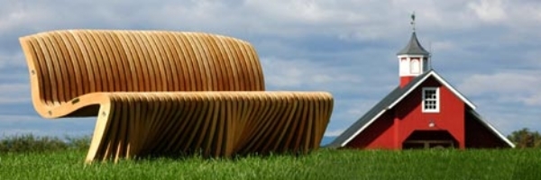 Teakový nábytok-vonkajšie použitie Teakovú lavicu je možné použiť vonku na nábytok