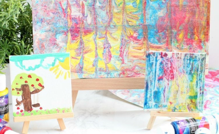 Maľujte na plátno holiacou penou v jasných farbách