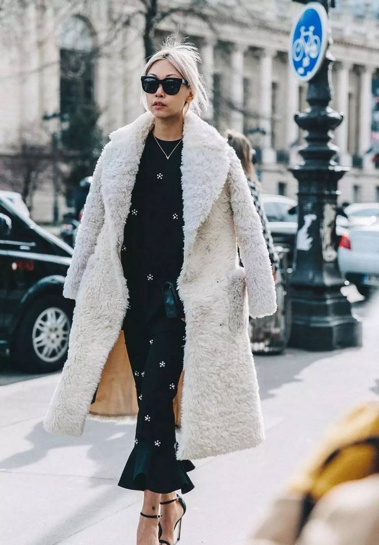 Skombinujte elegantné business outfity na jesenný Teddy Coat