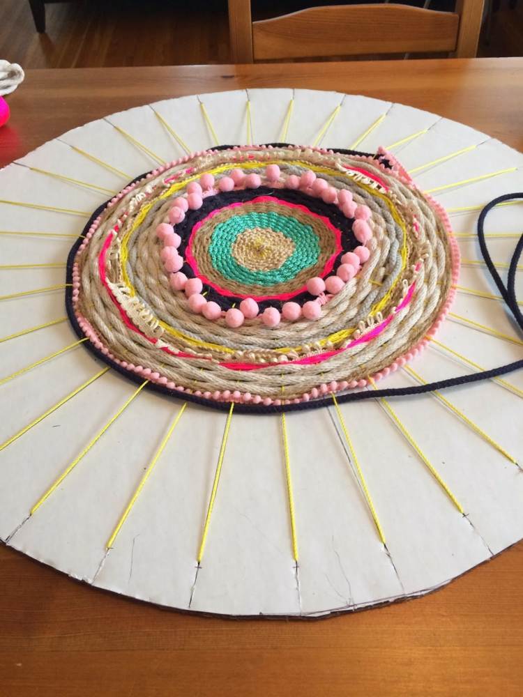 Vytvorte si vlastnú inšpiráciu pri navrhovaní pestrého koberca