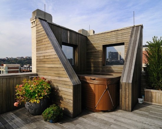 myšlienka strešnej terasy jacuzzi vaňa súkromná clona drevené konštrukcie
