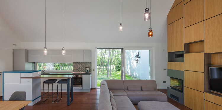 otvorená obývačka moderná kuchyňa obývacia izba jedáleň