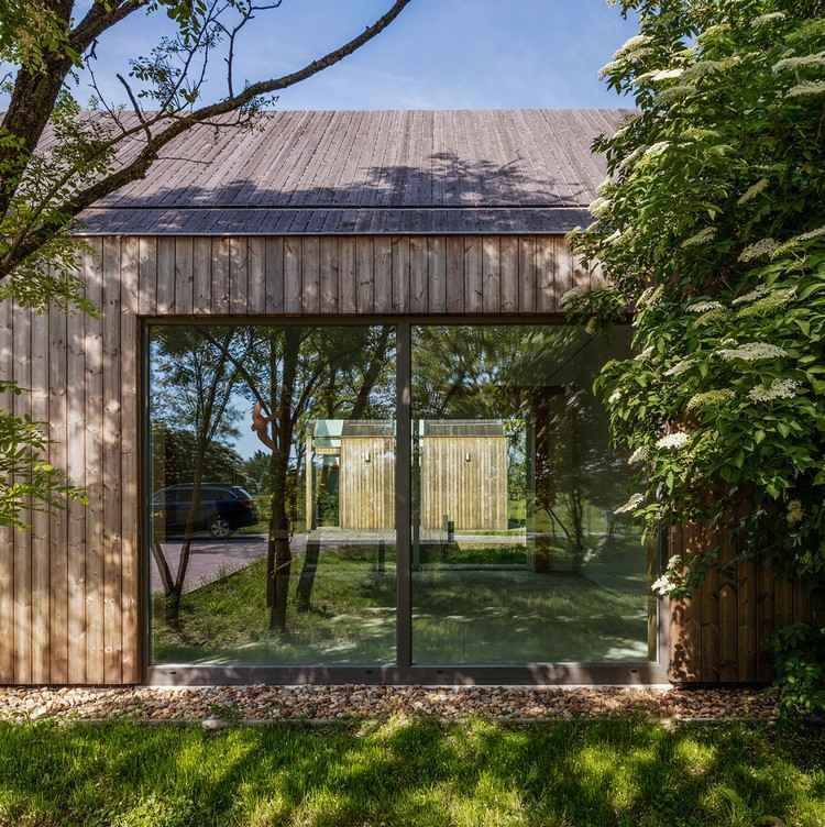 moderný statok posuvné sklenené dvere oceľový rám čierny