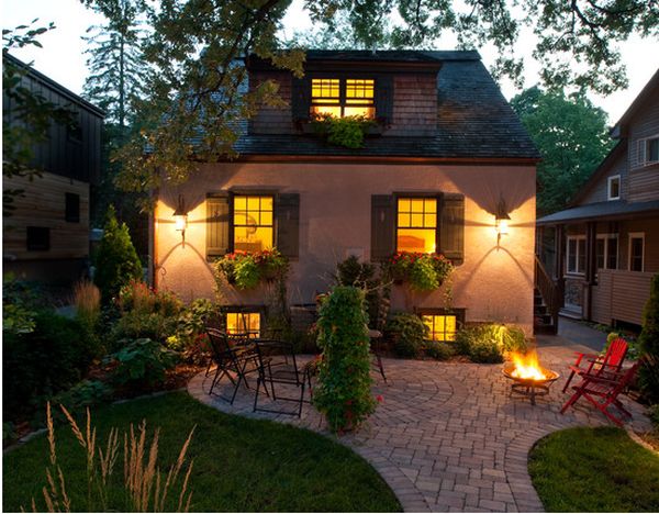 nápady terasa dizajn-tehlová dlažba okolo krbu