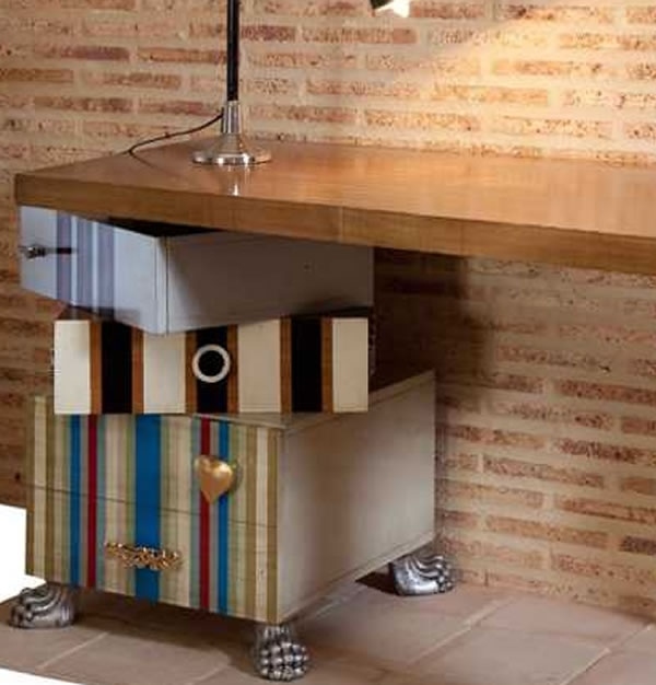 Dizajnové zásuvky, dvere zdobené rôznymi uhlami, otvárateľné