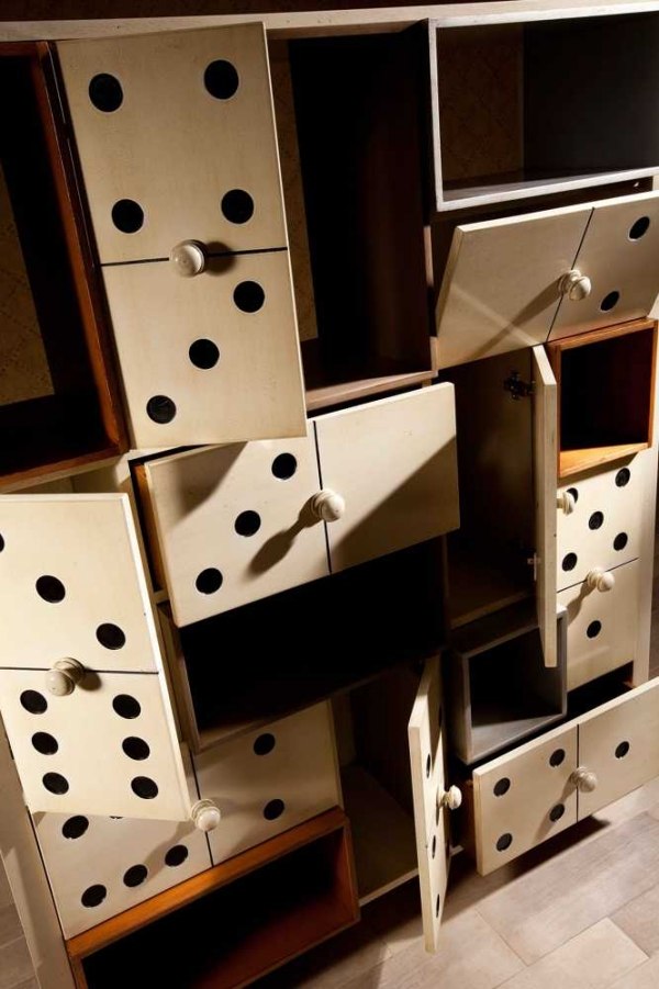 Moderný dizajnový domino príborník Lola glamour studio