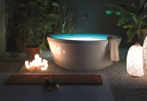 moderné-vaňa-jemné osvetlenie