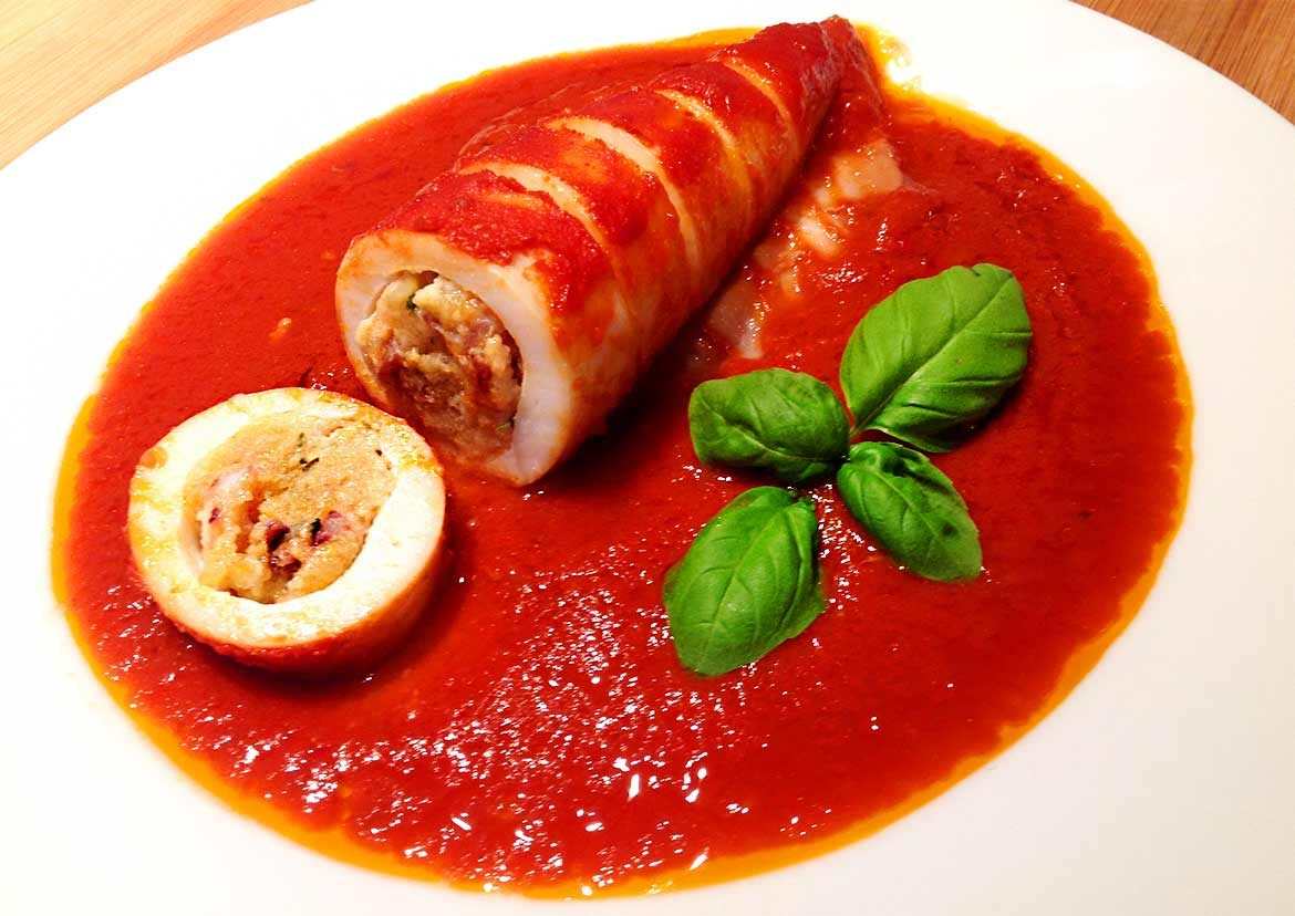 Paradajková omáčka plnená chobotnicou s nápadmi na večeru s nízkym obsahom kalórií a nízkym obsahom uhľovodíkov