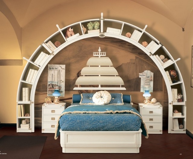 Nápady na klasickú drevenú posteľ, štýly zariaďovania, úložný priestor, galéra, karoti, námorné motívy