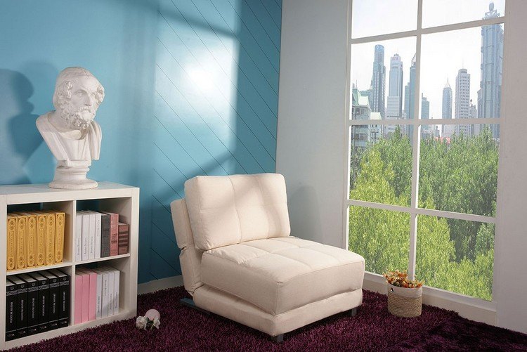 Kreslo do detskej izby kreslo-bielo-modro-akcentový stenovo-huňatý-koberec