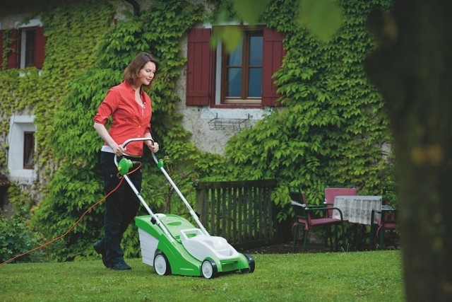 Tipy na nákup kosačky na trávu tipy na používanie, bezpečnostný spínač