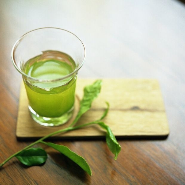 Zelený čaj má protizápalové účinky, detoxikuje telo Zelený čaj zdravé účinky tipy na detox tela