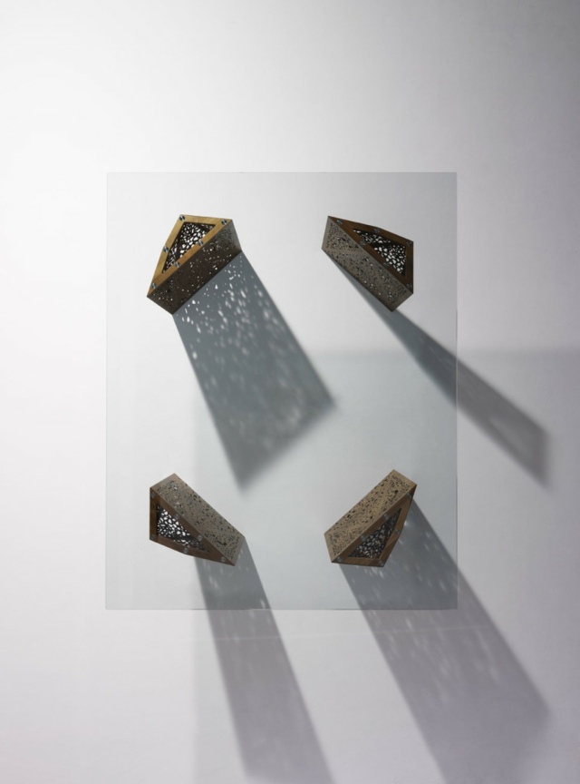 minimalistický moderný sklenený stôl s frézovanými nohami Stolné kovové frézované nohy moderný nábytok jedáleň