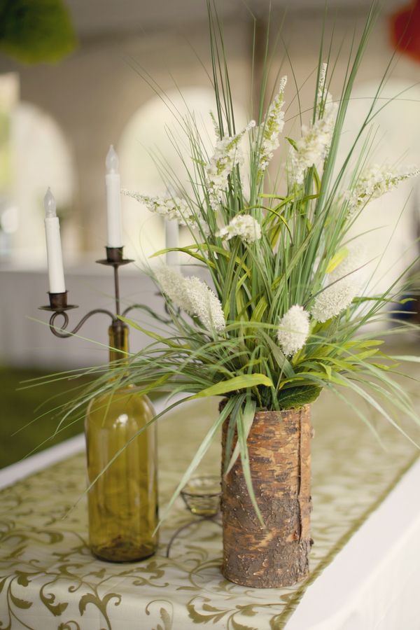 dekorácie na stôl svadobné nápady rustikálne dekorácie drevená kôra okrasné trávy Dekorácia stola na svadbu-nápady-rustikálna-dekorácia-drevená kôra-okrasná tráva