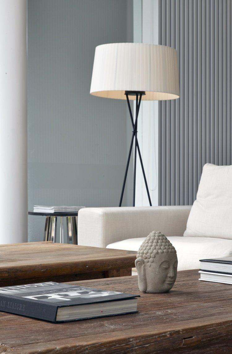 stolny-v-strome-kmeň-dizajn-dekorácie-budhistický-pohovka-stôl-nápad-podlahová lampa