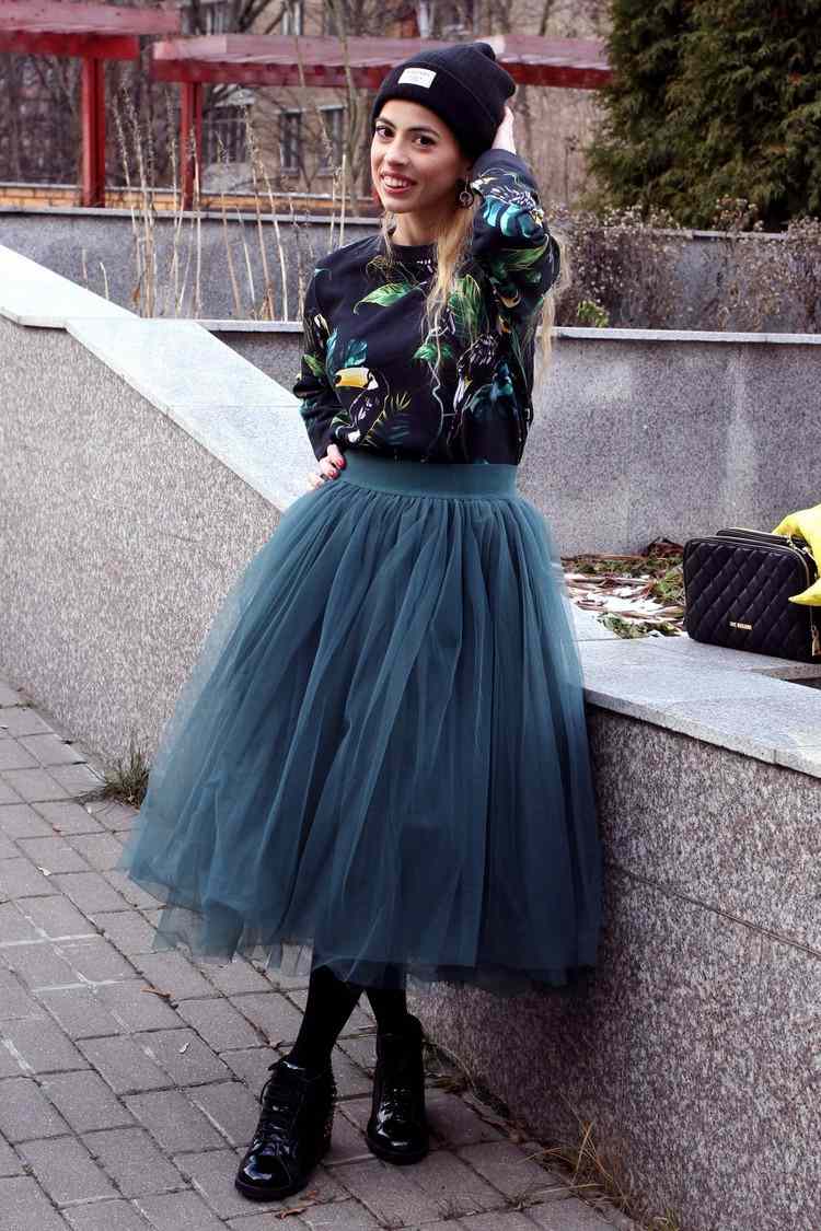 Trendy v oblasti topánok Tylová sukňa na zimu 2020 kombinuje trendy v sukni do roku 2021