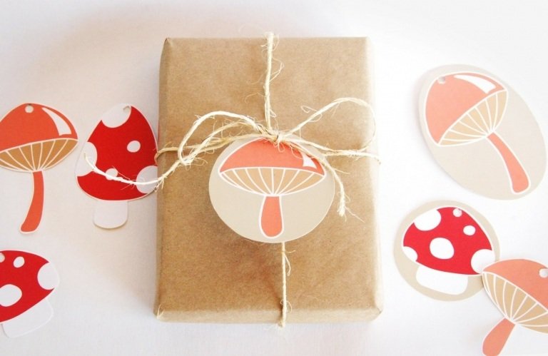 Karty s jesennými hubami ako šablóny ručných prác na jeseň