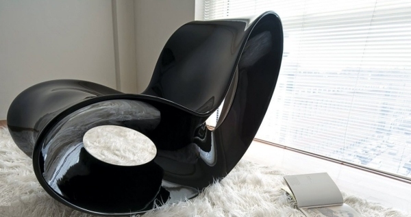 Hojdacie kreslo Voido Ron Arad-Designer čierne Hojdacie kreslo Voido Ron Arad-Design čierne