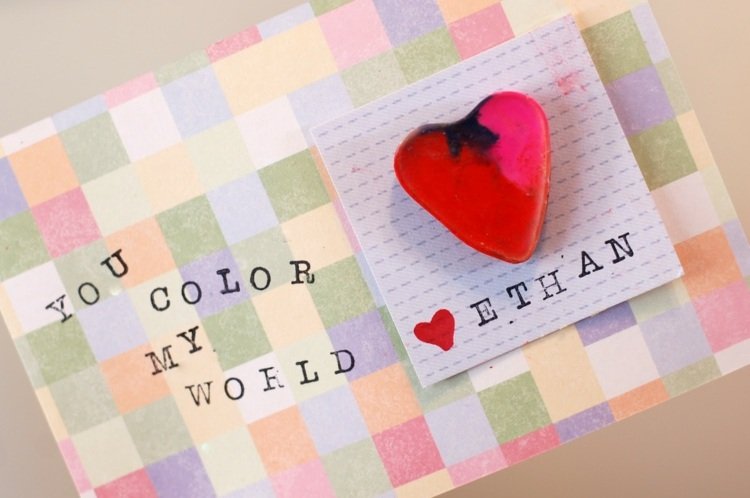 voskovky pastelky v tvare srdiečka nápad na darčeky fén