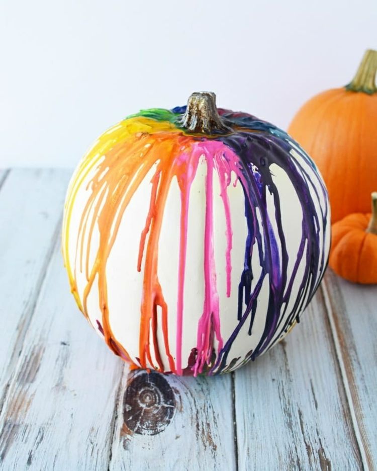 tekvicové dekorácie voskové pastelky tavná sušička