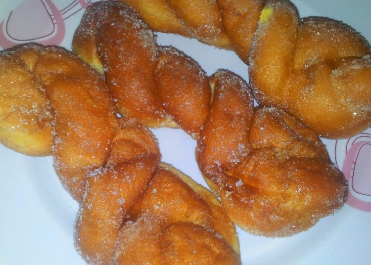 Na karneval sa Kamerunčania tvarujú, ako chcú karneval-recepty-kamerun-lišajník-tvaroh-pečivo-lahodné-pečivo