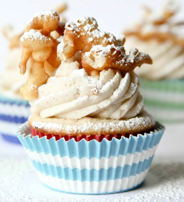 Upečte a navrhnite obľúbené košíčky pre Mardi Gras karneval-recepty-cupcakes-poleva-kamerun-deco-mini