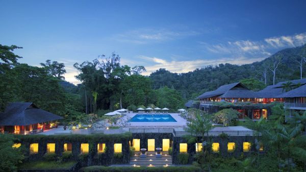 Veľkolepé kúpalisko-v dažďovom pralese-Borneo Datai-Langkawi Malajsie Vonkajší hotel Bazén Bazén-In Rainforest-Borneo Datai-Langkawi Malajsie