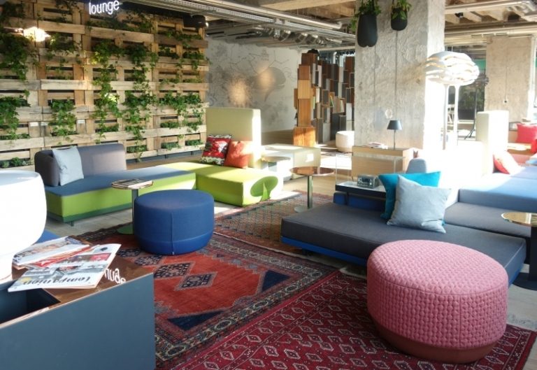 design-hotels-germany-berlin-lobby-urban-style-25-hour-hotel-bikini