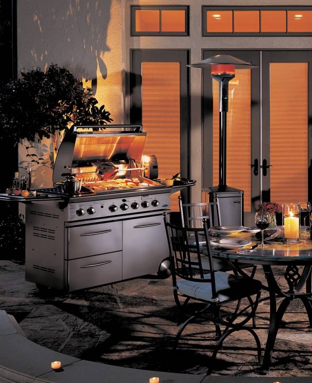 Mobilný grilovací vozík DCS z nerezovej terasy na večeru DCS-mobilný gril-vozík-nerez-terasa-večera-večera