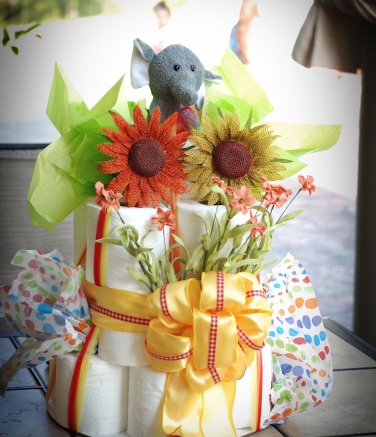 Torta vyrobená z toaletného papiera-urob si sám-krst-dieťa-