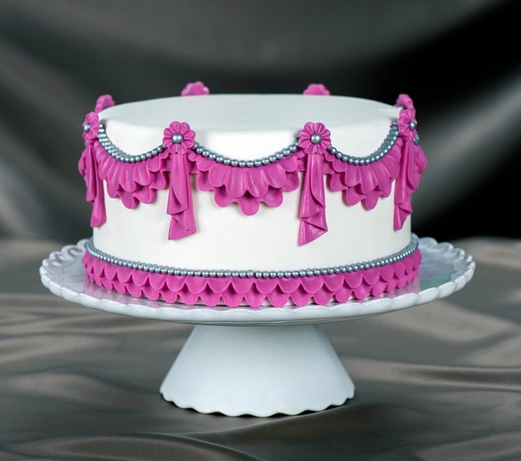 torta-zdobenie-perla-maslo