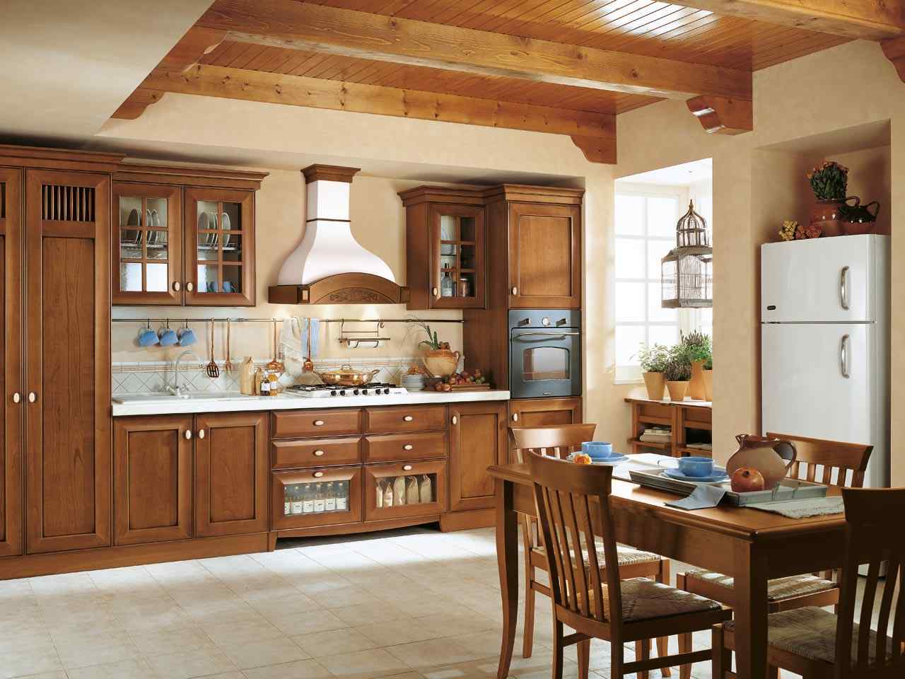 klasická drevená kuchyňa s rustikálnym šarmom, priestranným a svetlým dizajnom nábytku klasická drevená kuchyňa s nápadmi rustikálneho charakteru pre návrh nábytku