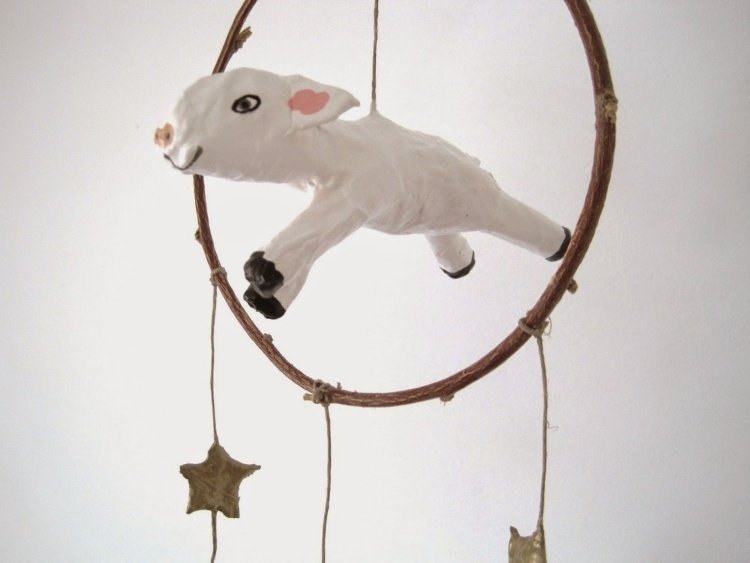 snové-drotárske-detské-nápady-škandinávske-ovčie-papier-mache-hviezdy