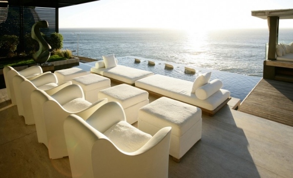 luxusná rezidencia v bielom apartmáne v Kapskom meste