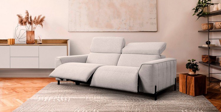 Pohovka snov v škandinávskom štýle konfiguruje nastaviteľné opierky hlavy a stupačky