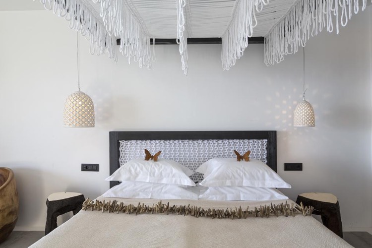 naplavené drevo-dekorácia-posteľ-prívesok-svetlá-vrkoč-priadza