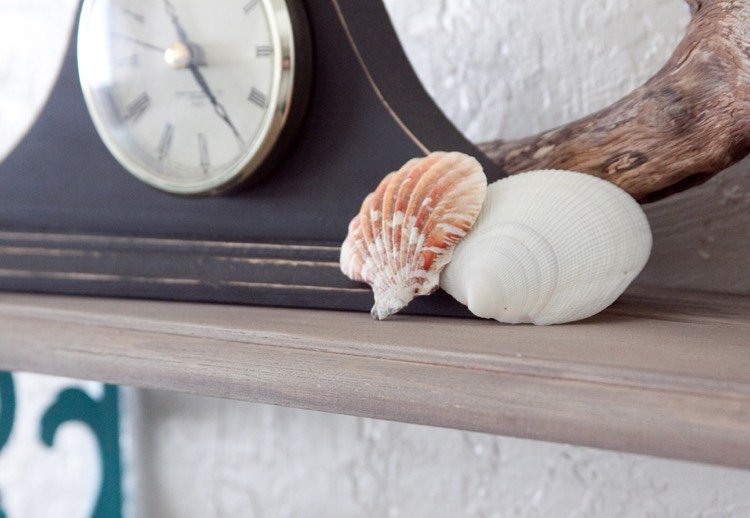 nástenná polica-drevené dosky-umelo starnúce-sivé