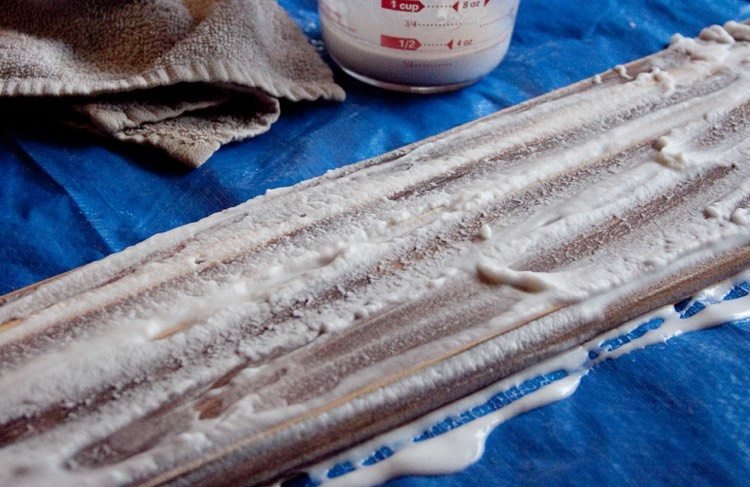 Naplavené drevo-optika-dosky-sóda-ocot-návod