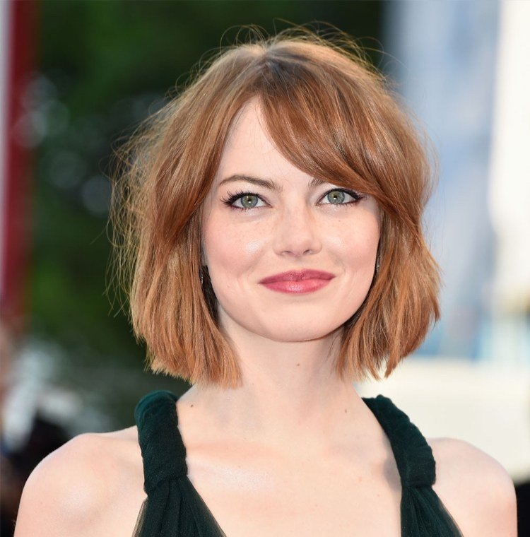 účesy-stredne dlhé-vrstvené-trendy-pony-bob-emma-kameň