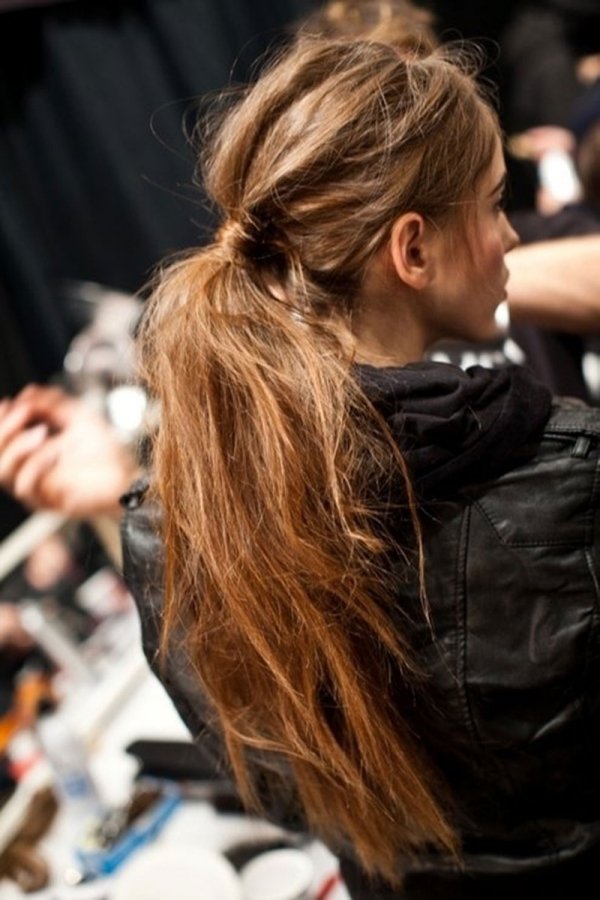 Účes pre veľmi dlhé vlasy ako si vyrobiť účes s konským chvostom