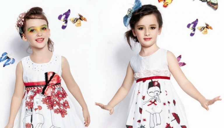 Trendové účesy pre malé dievčatá - updos s vrkočmi trendy účesy pre malé dievčatá updo účes ležérny drdol bočný vrkoč