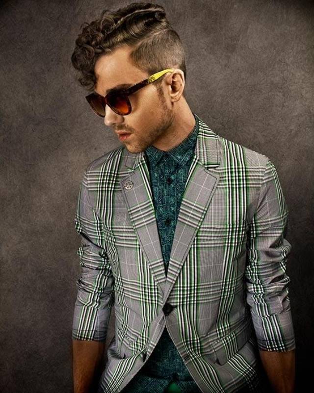 Trendy účesy pre mužov-2014-účes Pompadour-hipsterský vzhľad Rockabilly-Štýl-strana-lúčenie-muži-účesy-fixované-s-gélom