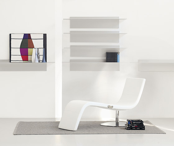 biela-salónik-ležadlo-Bonaldo