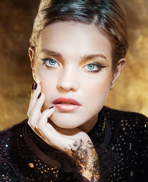 Očné tiene naneste na očné tiene karamelovo hnedou Naneste tekutý krém na očné linky očný tieň karamelovo hnedý