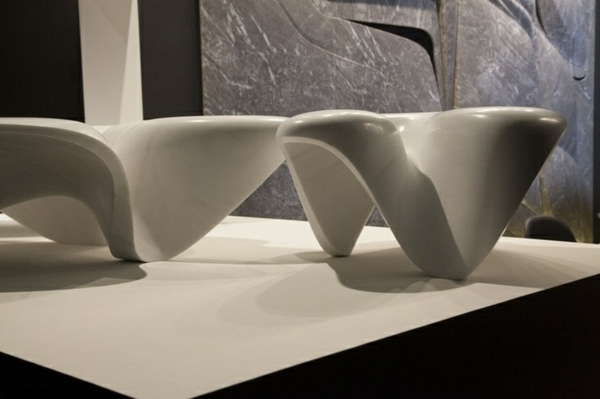 Biela výstava veľtržného nábytku v Miláne Milánsky veľtrh nábytku veľtrhy biela Zaha Hadid