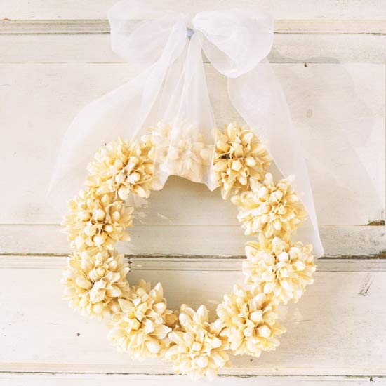 Vianočné vence organzová stužková tkanina nápady remesiel Nápady na remeselné výrobky z organzovej stuhy sa stanú rýchlo kreatívnymi