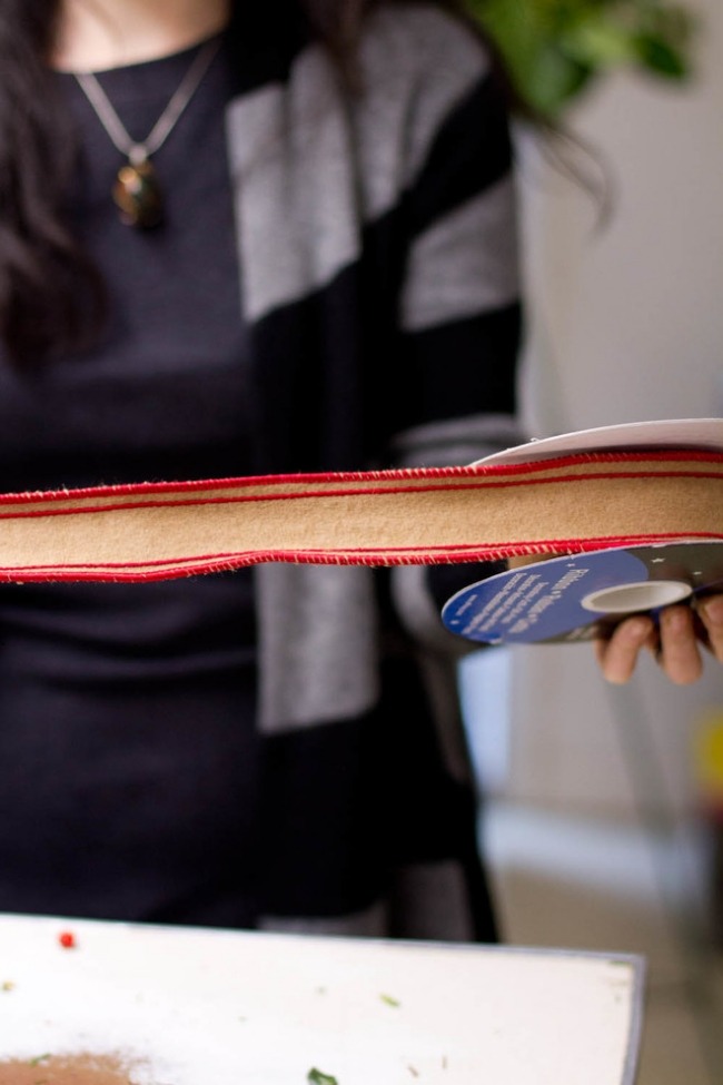 Veniec na dvere zimná sezóna návod na uviazanie mašle Tinker dverný veniec návod na uviazanie mašle