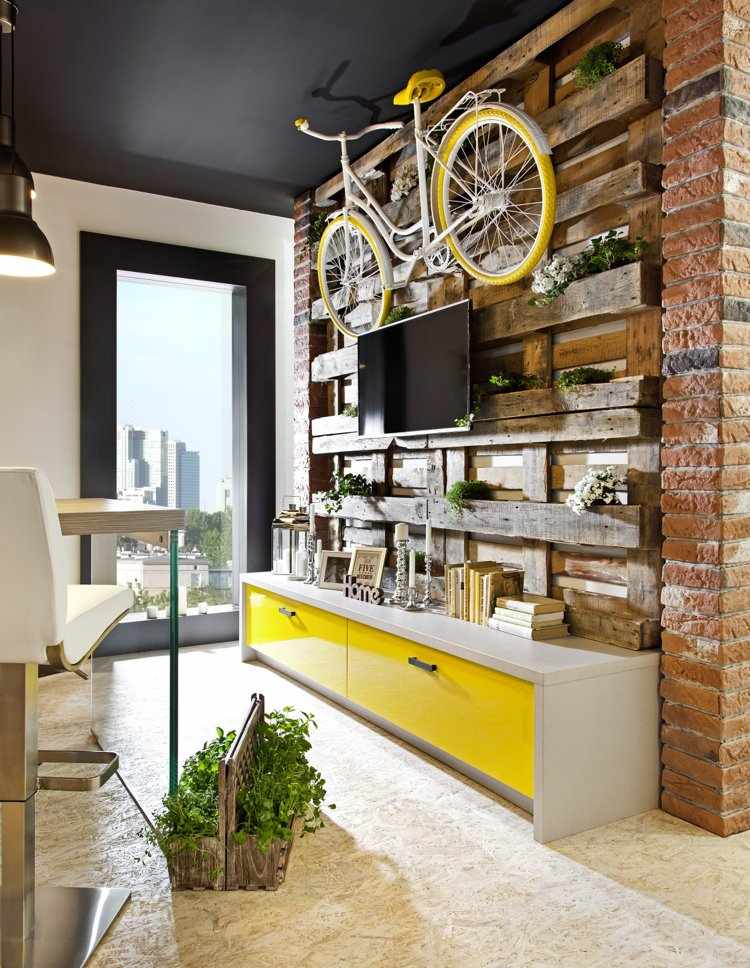 Príborník k TV s béžovým telom a žltými prednými stranami Trendy v televíznom nábytku 2016 príborník-béžovo-žlté-fronty-paleta-stena